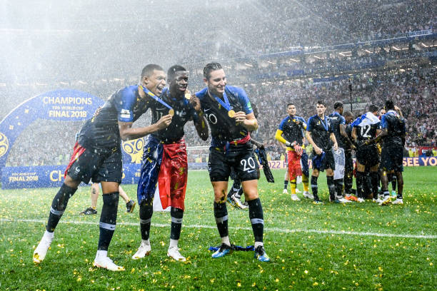 不只是莱万 不只是莱万